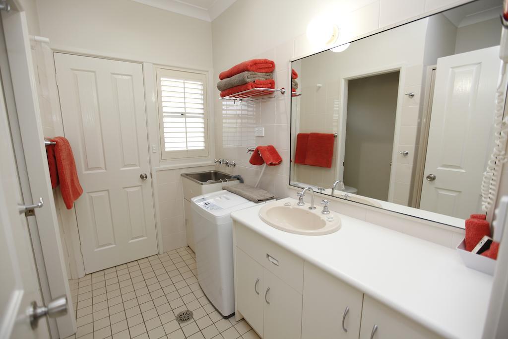 Country Apartments Даббо Номер фото